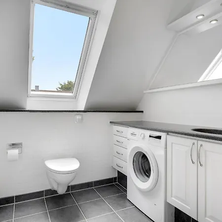 Awesome In With Wifi بيت للعطل Dronningmølle